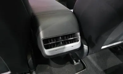 Tesla Model 3 2022, 51678 км, за 25937.71 USD - фото 31