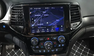 Jeep Cherokee 2019, 140893 км, за 10576.42 USD - фото 12