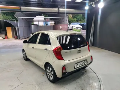 Kia Morning 2016, 90228 км, за 3972.13 USD