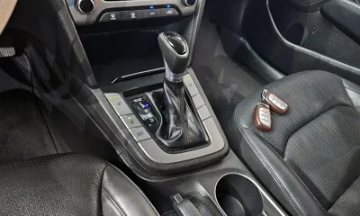 Hyundai Avante 2016, 145368 км, за 5054.48 USD - фото 9