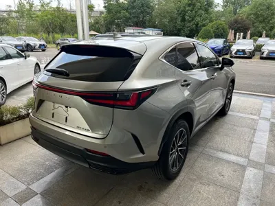 Lexus NX 2023, 3900 км, за 33594.1 USD - фото 7