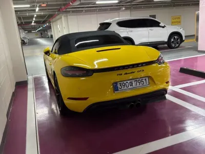 Porsche 718 2020, 79000 км, за 43283.41 USD