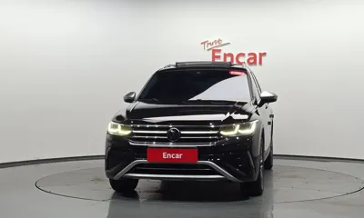 Volkswagen Tiguan 2023, 32018 км, за 19627.15 USD