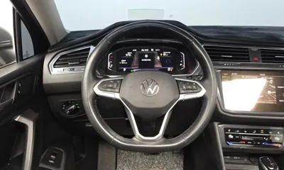 Volkswagen Tiguan 2023, 32018 км, за 19627.15 USD - фото 13