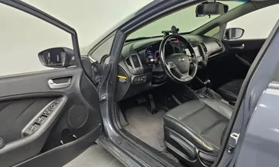 Kia K3 2014, 88654 км, за 3809.77 USD - фото 10