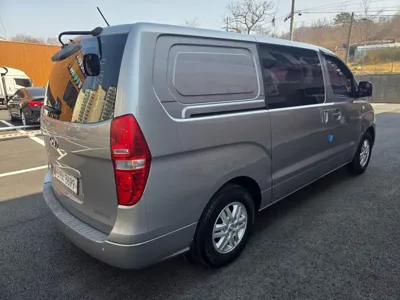Hyundai Starex 2017, 115453 км, за 5129.04 USD