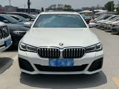 BMW 5 Series 2021, 70000 км, за 27003.32 USD
