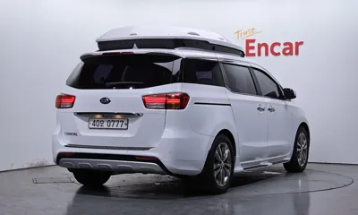 Kia Canival 2016, 179003 км, за 5665.17 USD