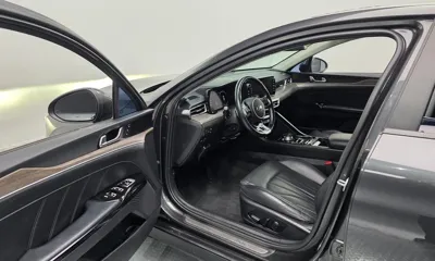 Kia K5 2020, 61105 км, за 12487.61 USD - фото 11
