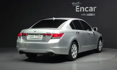 Honda Accord 2011, 284943 км, за 1324.5 USD