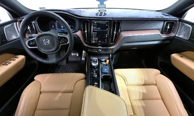Volvo XC60 2023, 42501 км, за 27241.7 USD - фото 7