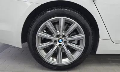 BMW 5-Series 2020, 63305 км, за 19957.09 USD