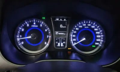 Hyundai Grandeur 2015, 184364 км, за 3501.82 USD - фото 8