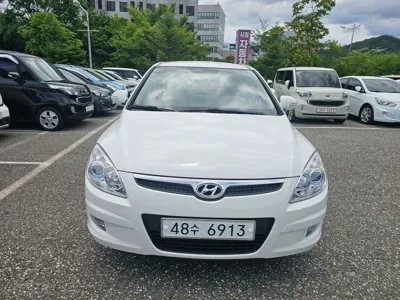 Hyundai i30 2010, 65379 км, за 3192.18 USD
