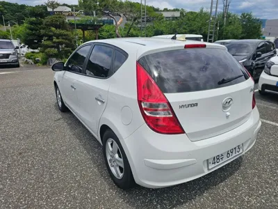 Hyundai i30 2010, 65379 км, за 3192.18 USD