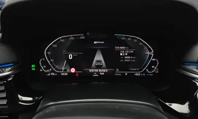 BMW 5-Series 2023, 48685 км, за 30987.77 USD - фото 8