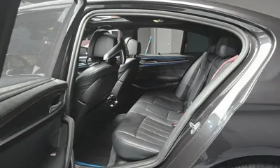 BMW 5-Series 2023, 48685 км, за 30987.77 USD - фото 12