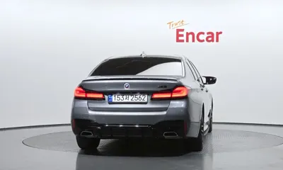 BMW 5-Series 2023, 59854 км, за 24325.77 USD