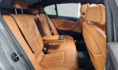 BMW 5-Series 2023, 59854 км, за 24325.77 USD - фото 12