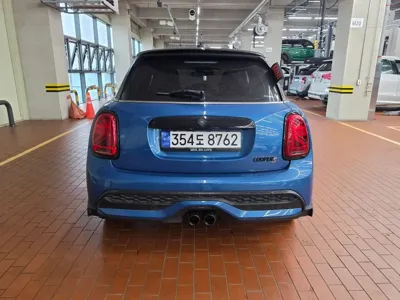 MINI Cooper 2024, 7301 км, за 19502.04 USD