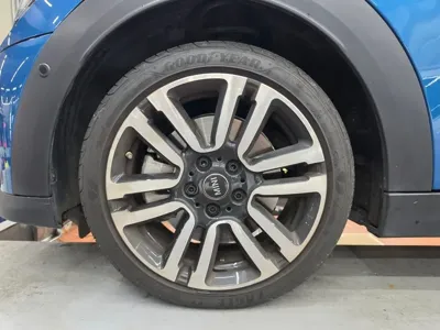 MINI Cooper 2024, 7301 км, за 19502.04 USD