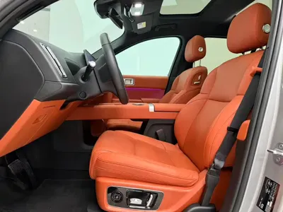 Li Auto Li L8 2023, 21000 км, за 28802.57 USD