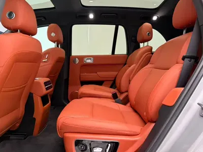 Li Auto Li L8 2023, 21000 км, за 28802.57 USD