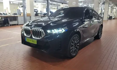 BMW X6 2024, 27188 км, за 61106.39 USD - фото 11