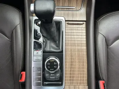 Roewe RX8 2018, 75000 км, за 7348.45 USD - фото 9