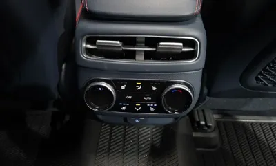 Genesis GV70 2023, 78001 км, за 25773.42 USD - фото 18
