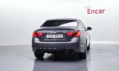 Infiniti Q50 2017, 27097 км, за 12026.26 USD