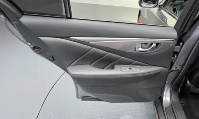 Infiniti Q50 2017, 27097 км, за 12026.26 USD - фото 25