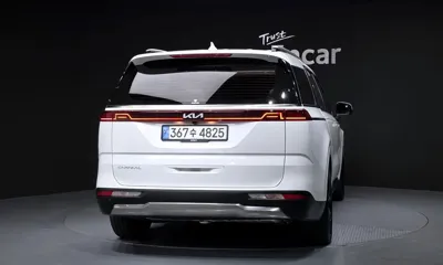 Kia Canival 2023, 22681 км, за 21712.27 USD