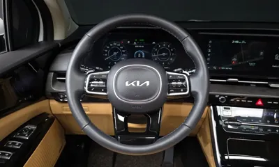 Kia Canival 2023, 22681 км, за 21712.27 USD - фото 13