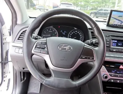 Hyundai Avante 2016, 85529 км, за 5645.27 USD - фото 10