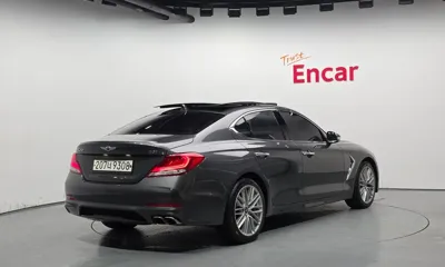 Genesis G70 2019, 98003 км, за 12223.32 USD