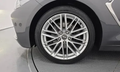 Genesis G70 2019, 98003 км, за 12223.32 USD