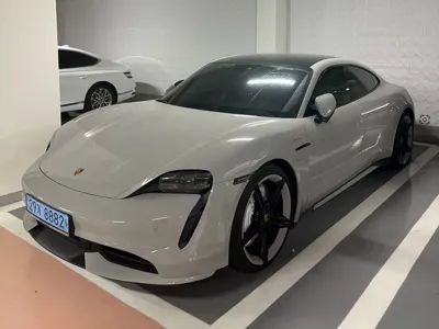 Porsche Taycan 2024, 10000 км, за 147984.57 USD