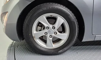 Hyundai Avante 2016, 95214 км, за 3187.62 USD