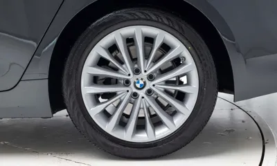 BMW 5-Series 2022, 33682 км, за 24655.24 USD