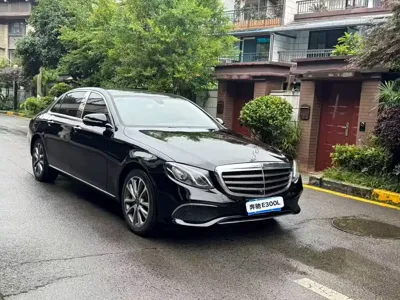 Mercedes-Benz E-Class 2018, 180000 км, за 21600.52 USD