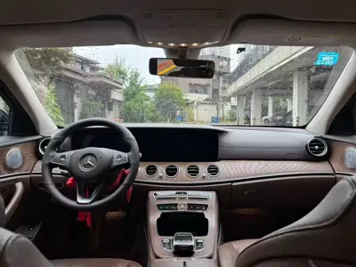 Mercedes-Benz E-Class 2018, 180000 км, за 21600.52 USD