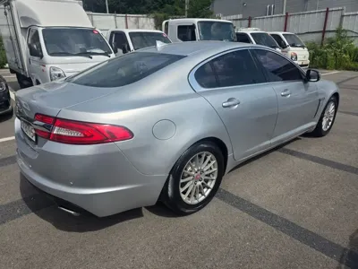 Jaguar XF 2015, 144700 км, за 1888.39 USD