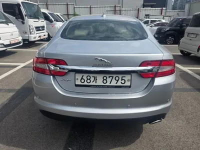 Jaguar XF 2015, 144700 км, за 1888.39 USD