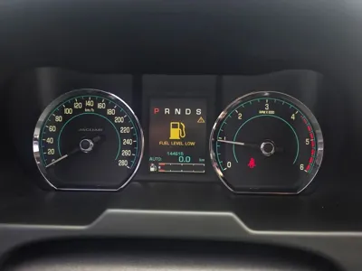 Jaguar XF 2015, 144700 км, за 1888.39 USD