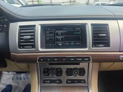 Jaguar XF 2015, 144700 км, за 1888.39 USD - фото 15