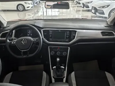 Volkswagen T-Roc 2020, 68000 км, за 9856.95 USD - фото 8