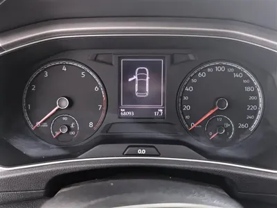 Volkswagen T-Roc 2020, 68000 км, за 9856.95 USD - фото 10