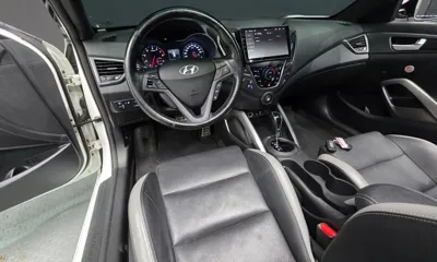 Hyundai Veloster 2016, 125317 км, за 4135.49 USD - фото 7