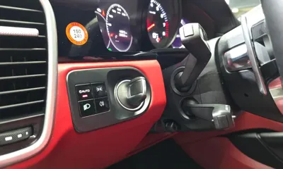 Porsche Cayenne 2021, 44910 км, за 55255.78 USD - фото 37